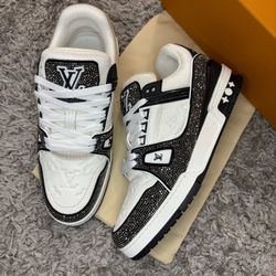 Sneakers Lv Size 7