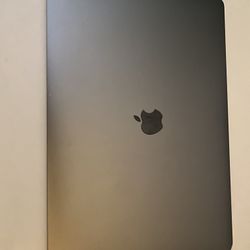 2016  MacBook Pro i7 16g Ram 256g Hard Drive