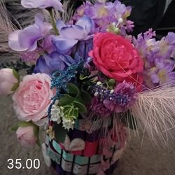 Black Iron Lantern Vase