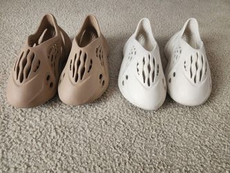 Yeezy foam RnR
