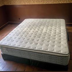 King Size Mattress Pillow Top 14” Inches  Excellent Comfort Also Available: Twin, Full, And Queen New From Factory With Its Plastic Same Day Delivery 