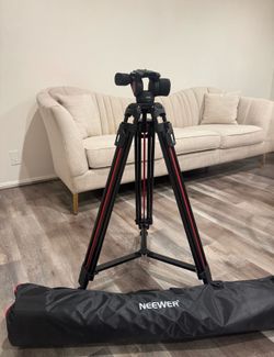 Neewer 79” video tripod