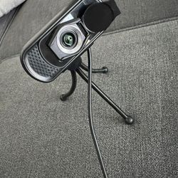 USB Web Camera with Built-in Microphone