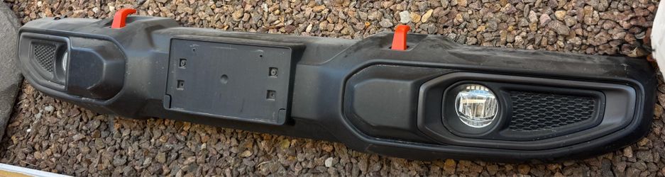 2018-26 jeep JL 3 piece front bumper
