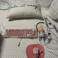 Keyboard , Mouse , Microphone Combo 