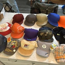 50 Cap Collection Some Of These Are Worth 15 $20 If You Resell Or You Can Make A Lot Of Money On This Lot