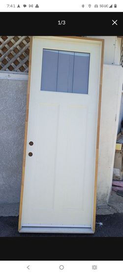 36x96 exterior door fiberglass prehung right hand some scratches need paint