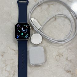 Apple Watch Series 10 42mm GPS+LTE Silver Aluminum Like New