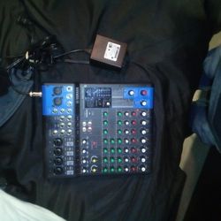 Yamaha MG10XU Music Mixer