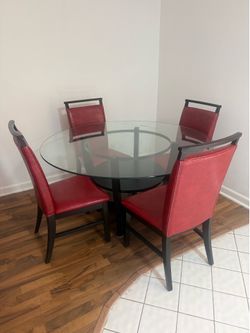 Dining Table & Chairs