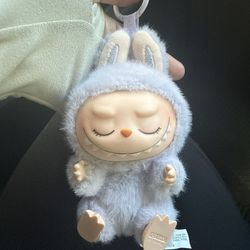 LOOKING TO TRADE LABUBU