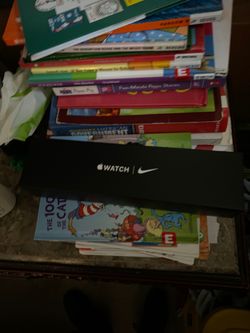 Apple 5 series Nike watch need gone ASAP