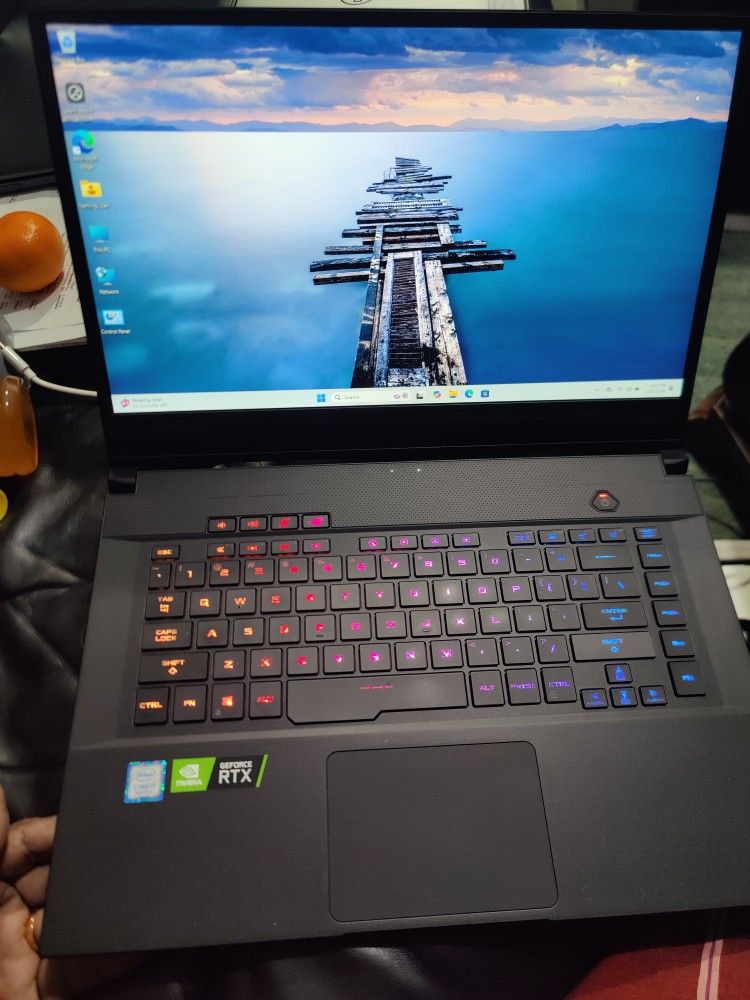 ASUS ROG Zephyrus M15 Intel i7 9th Gen, 32GB RAM 512GB SSD