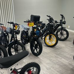 Moped Style Ebike Better Price Than Most Retail Store 