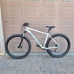 SPECIALIZED ROCKHOPPER SPORT 29 ER MOUNTAIN BIKE LIKE NEW ( CHECK MY OTHER BIKES)