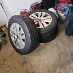 Subaru Original 75% Thread 225/65R17 Tires(3 In TOTAL)