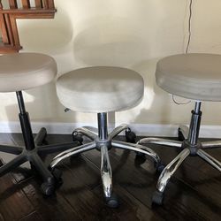 Circle Office Chairs With Wheels