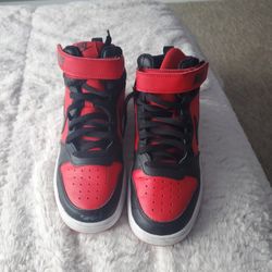 Nike Court Borough