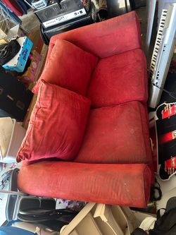 FREE COUCH