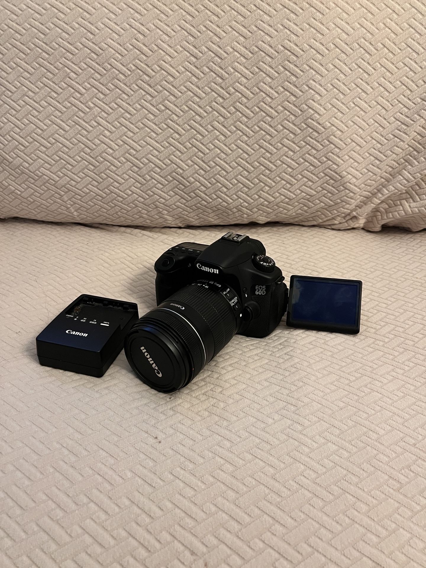 Canon EOS 60D Camera With Lens