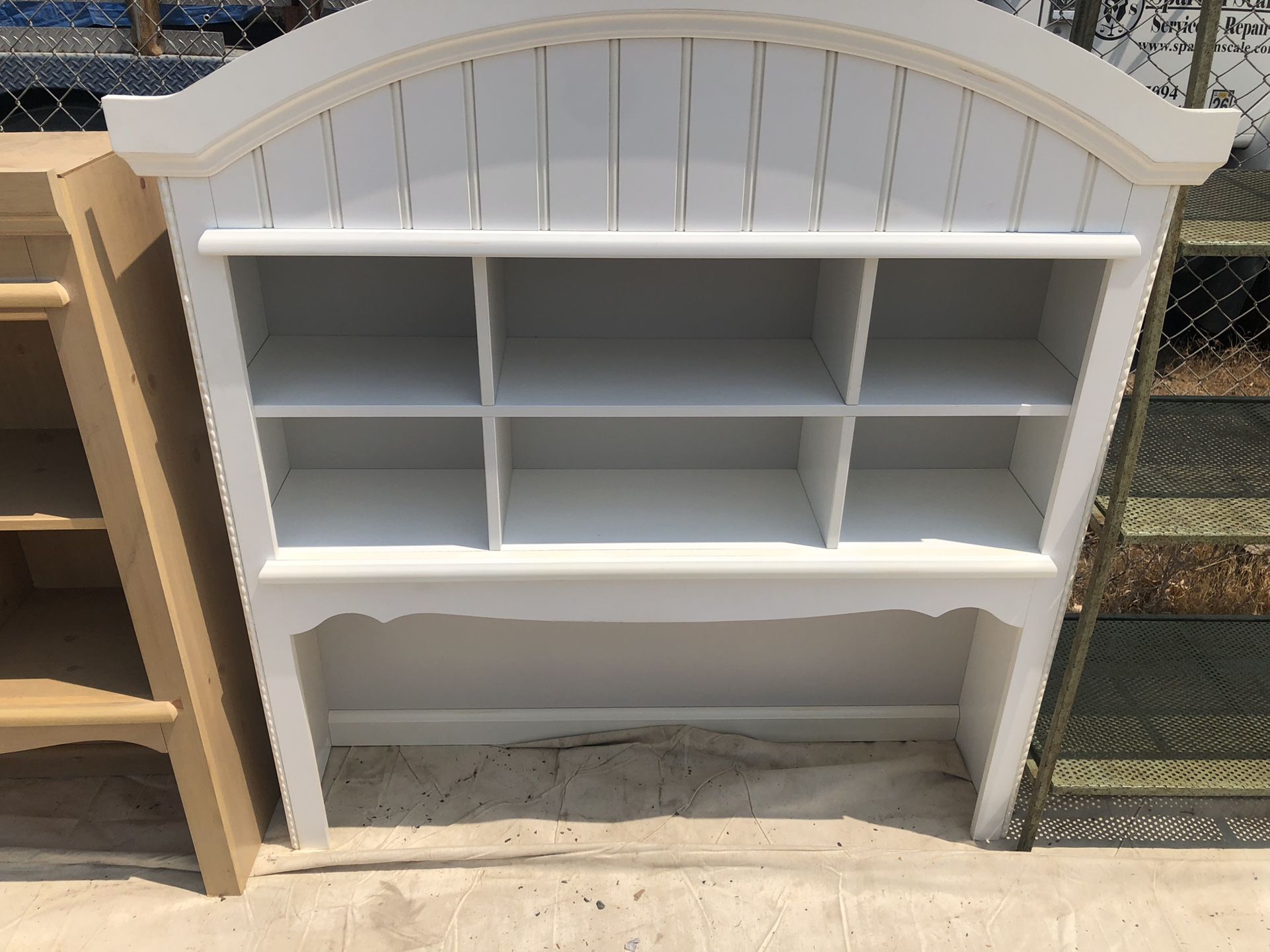 Desk Hutch