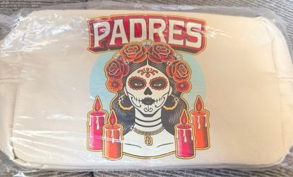 La Catrina belt bag