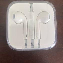 Apple Ear Pods OEM SEALED NEW