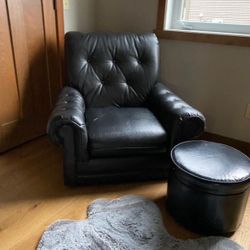 Chair With Ottoman 