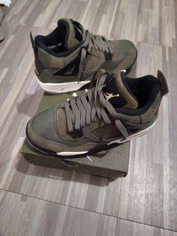 Jordan 4s