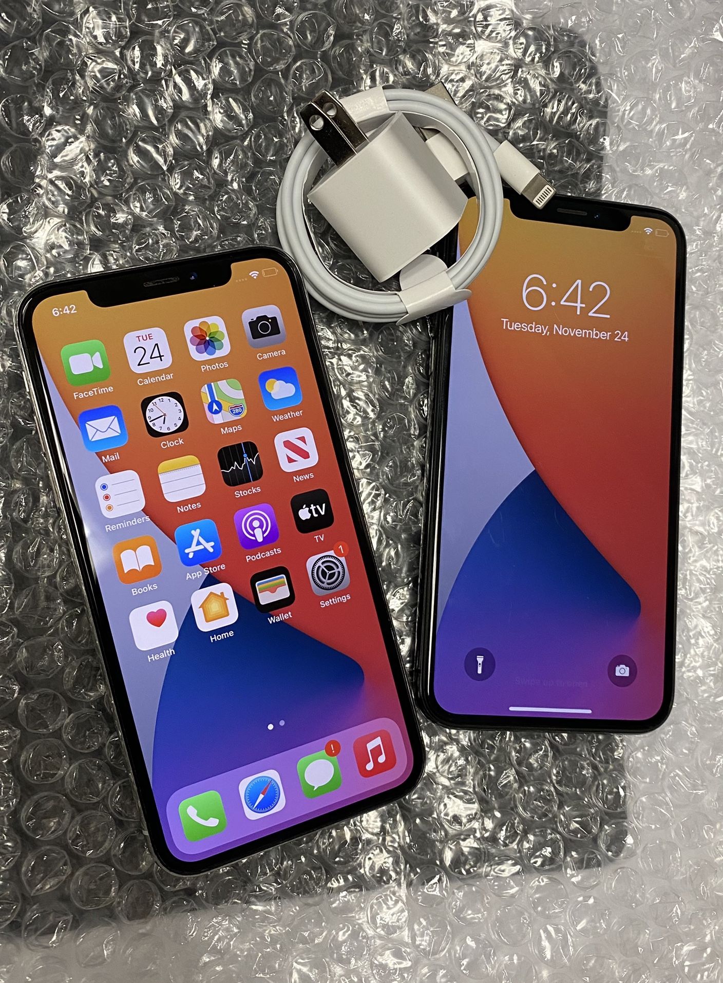 Factory unlocked apple iphone X 64 gb, store warranty! $300 each