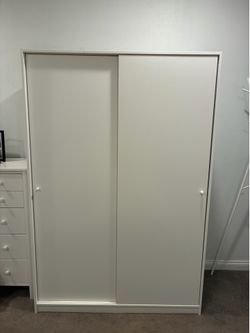 White Sliding Door Wardrobe