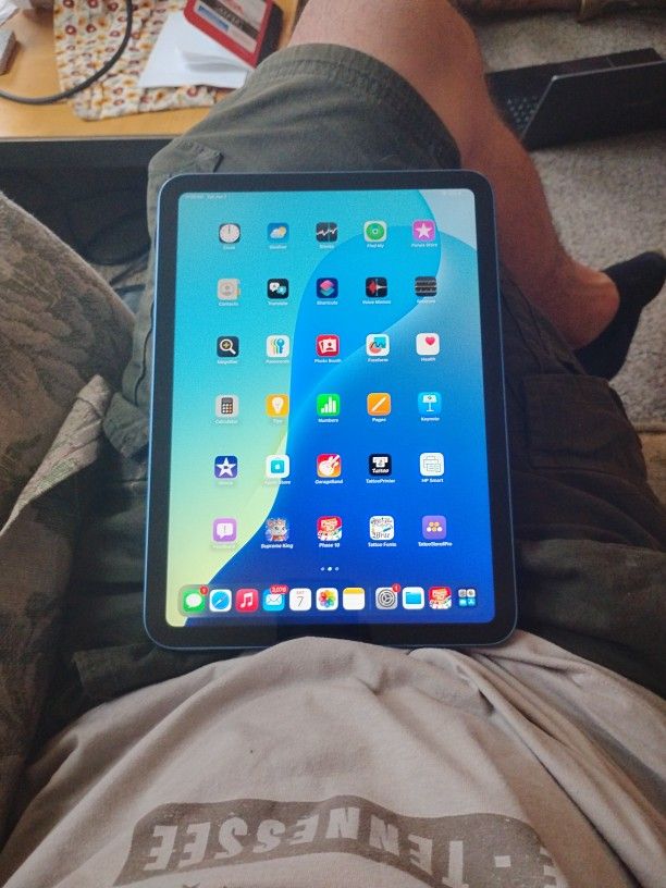 Apple iPad A16 11th Gen