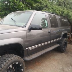 1999 GMC Suburban K2500 3/4ton 7.4