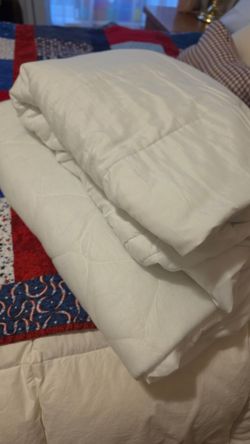 Mattress covers (2)