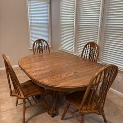 Vintage Solid Oak Wood Dining Room Table With Extendable Leaf