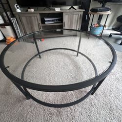 Round Table With Glass Top 