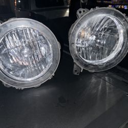 Jeep Rubicon Gladiator 2022 Headlights OEM
