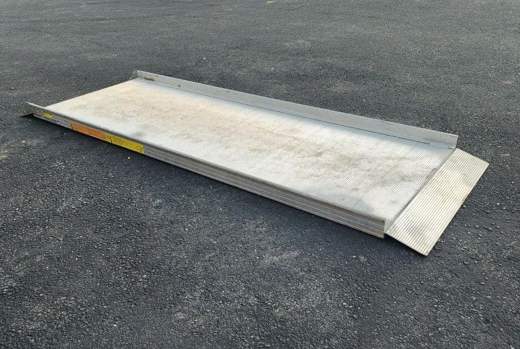 Heavy Duty Loading Ramp (1200lbs)
