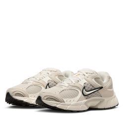 Nike V5 Rnr Beige Color 