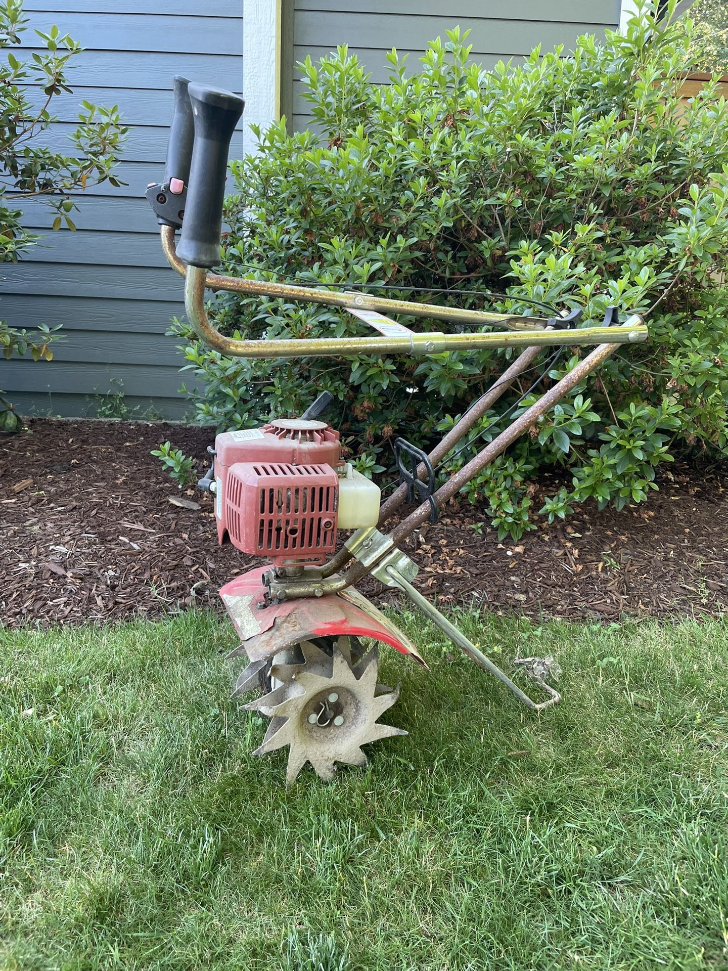 Mantis tiller