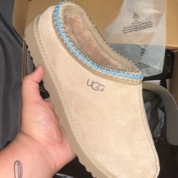Uggs Tan/Light Blue