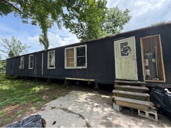 18 x 80 mobile home for sale!