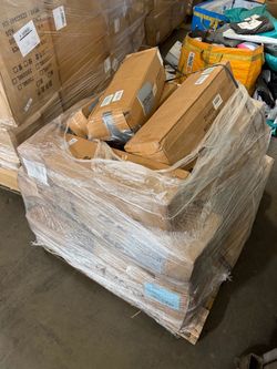 returned pallet // outdoor tent