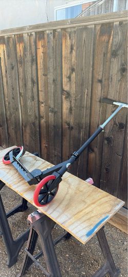 Razor Scooter like NEW