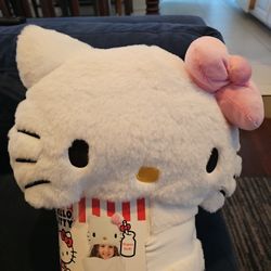 Hello Kitty Hooded Blanket 