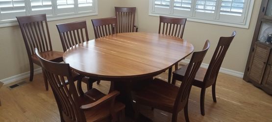 Woodleys 11 pc dining set