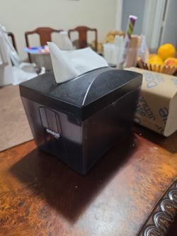 Napkin dispenser with refill