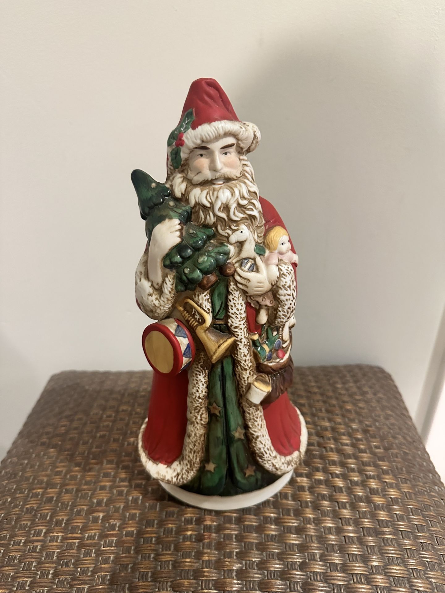 Santa Claus Music Box