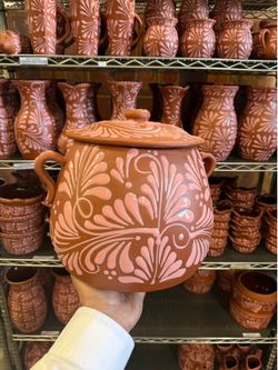 Olla de Barro Rosita
