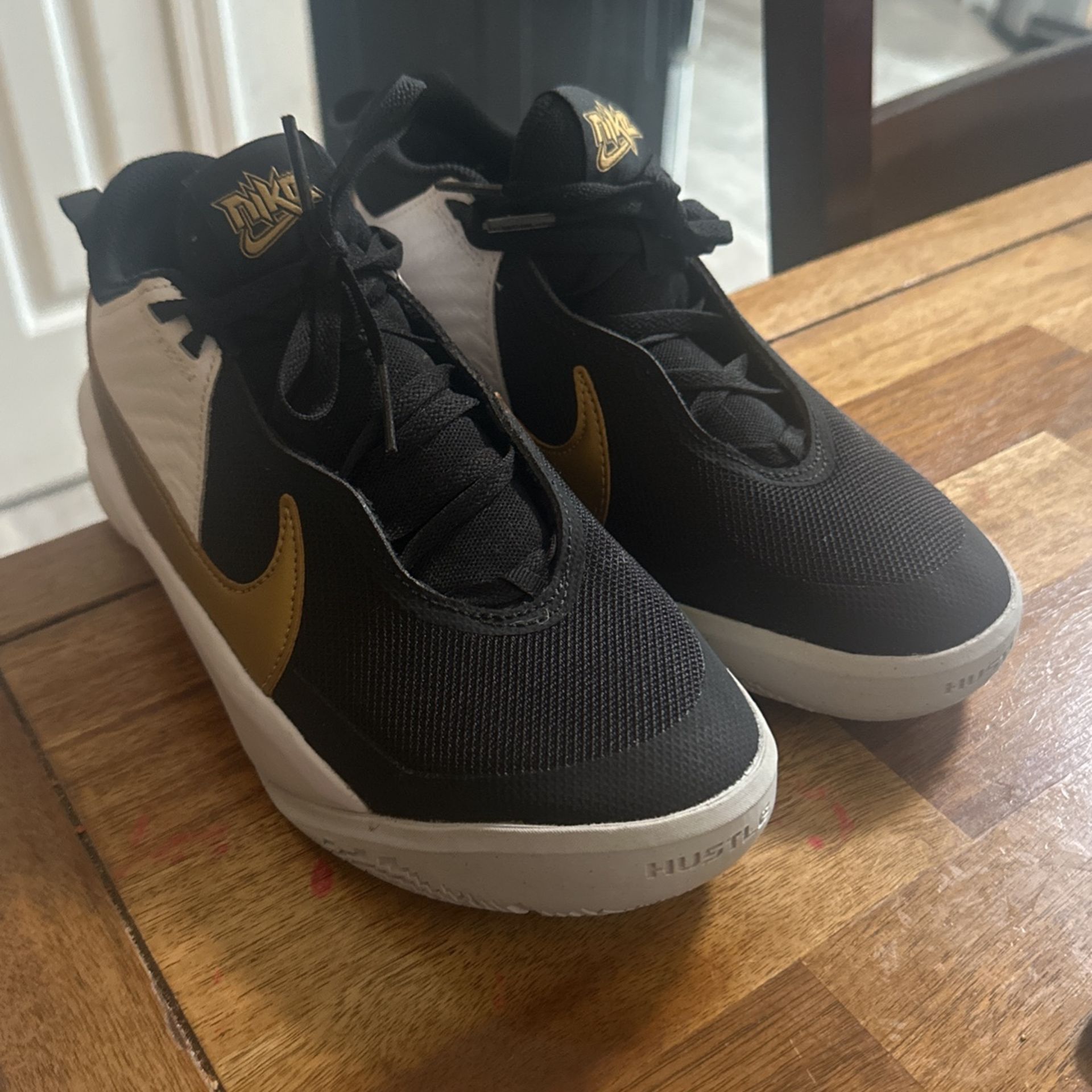 Nike Team Hustle Youth 5